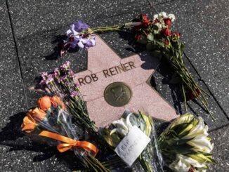 Hijo de Rob Reiner comparece por primera vez en tribunal de EE.UU. tras asesinatos