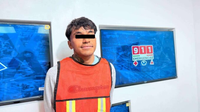 detienen-a-3-por-intento-de-asalto-en-tienda-de-conveniencia.jpg Detienen a 3 por intento de asalto en tienda de conveniencia