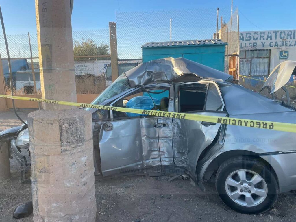 Choque en el periférico Lombardo Toledano deja un hombre sin vida