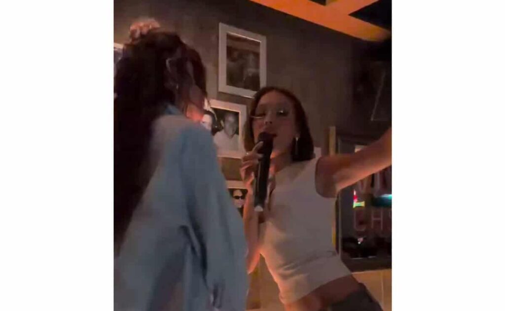#Video Belinda aparece cantando junto a Danna