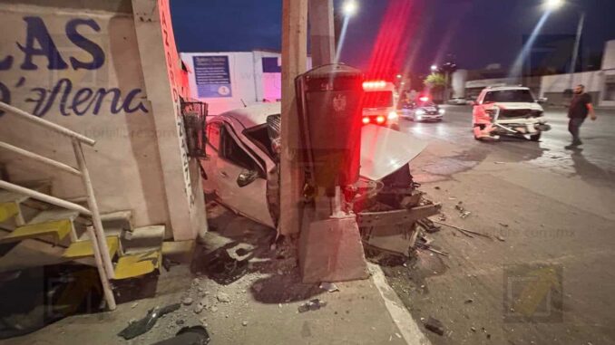pierde-control-y-provoca-choque-contra-auto-estacionado-en-el-diaz-ordaz.jpeg Pierde control y provoca choque contra auto estacionado en el Díaz Ordaz