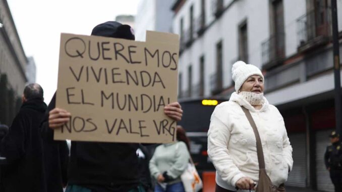 asamblea-de-barrios-arma-zafarrancho-en-congreso-de-la-ciudad-de-mexico-por-vivienda.jpg Asamblea de Barrios arma zafarrancho en Congreso de la Ciudad de México por vivienda