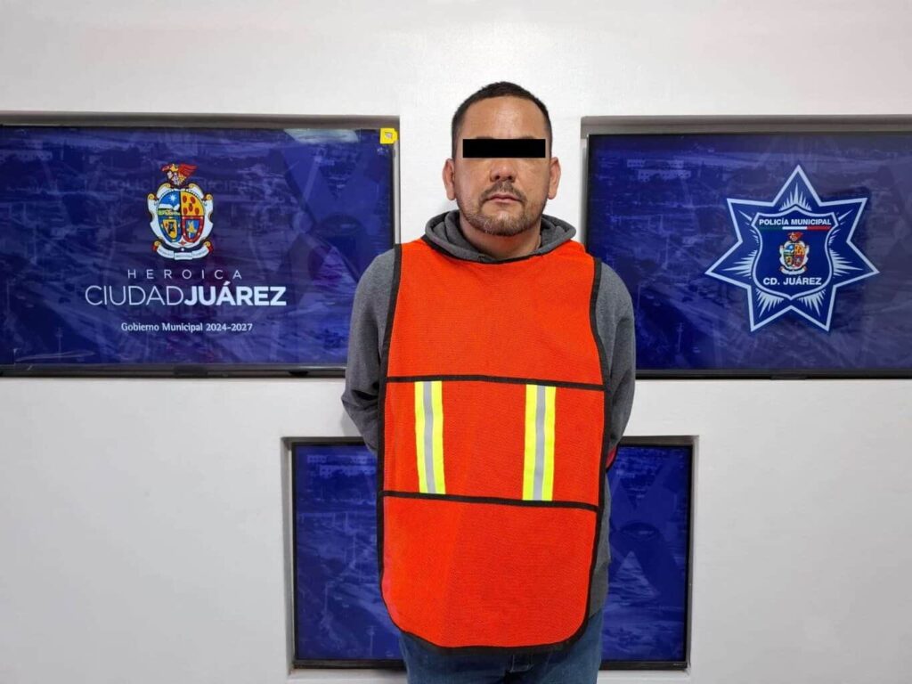 Secuestra a mujer y la golpea con una varilla; lo detienen