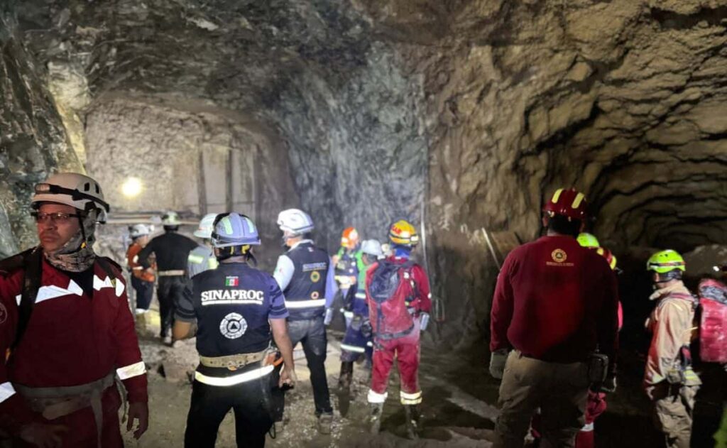 Activan bomba para rescate de mineros atrapados en Sinaloa