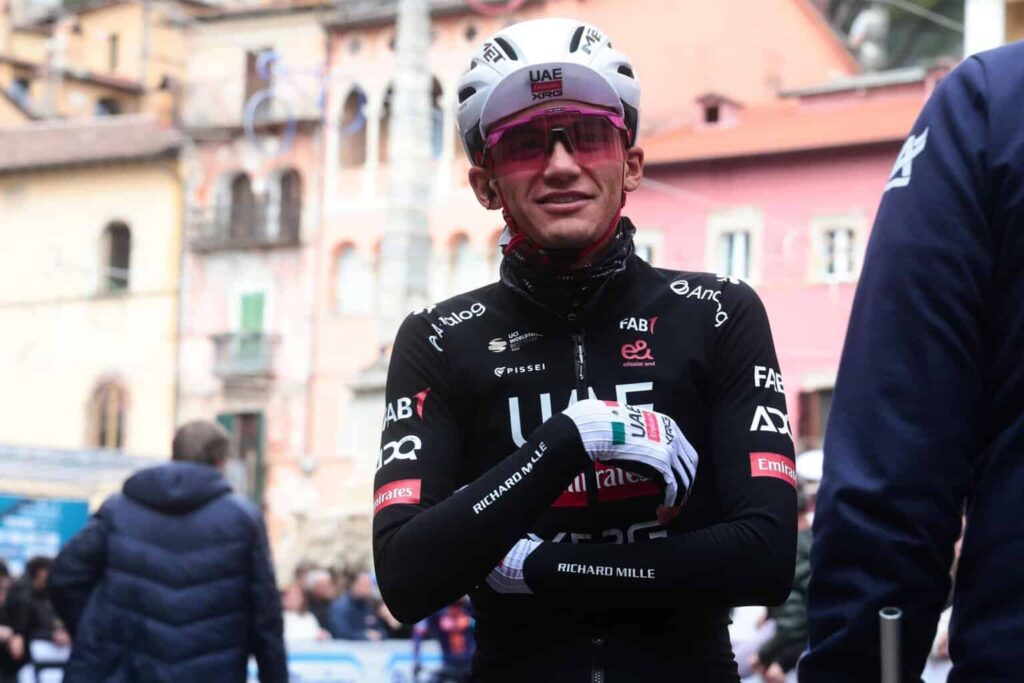 Isaac del Toro liderará al Emirates-XRG en la Itzulia