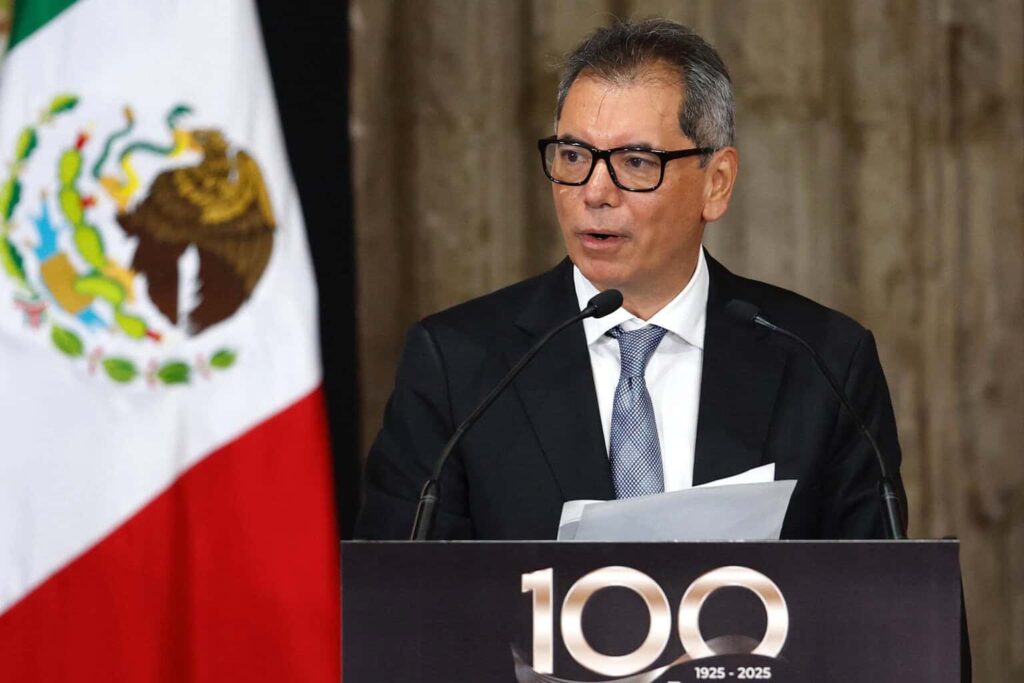 Hacienda mantiene previsión de crecimiento en 2026 entre 1.8% y 2.8% pese a guerra en Irán