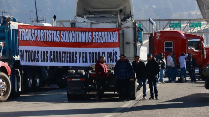transportistas-y-agricultores-convocan-a-paro-nacional-que-dia.jpg Transportistas y agricultores convocan a paro nacional, ¿qué día?