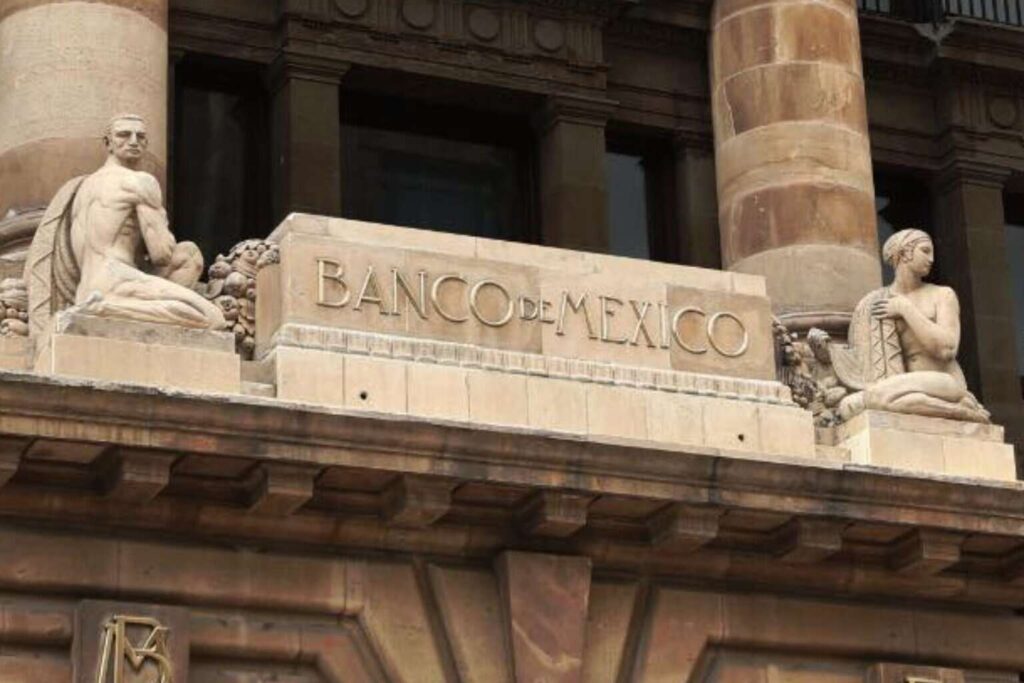 El peso mexicano se deprecia 4 % en marzo pero se mantiene avance del 0.46 % en lo que va de 2026